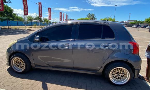 Nunua Ilio tumika Toyota Vitz Fedha Gari ndani ya Maputo nchini Maputo Nunua Ilio tumika Toyota Vitz Fedha Gari ndani ya Maputo nchini Maputo