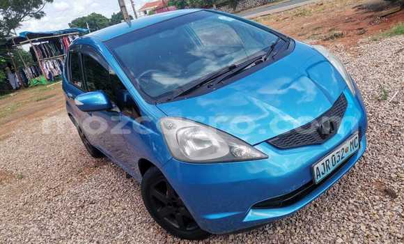 Nunua Ilio tumika Honda Fit Bluu Gari ndani ya Maputo nchini Maputo