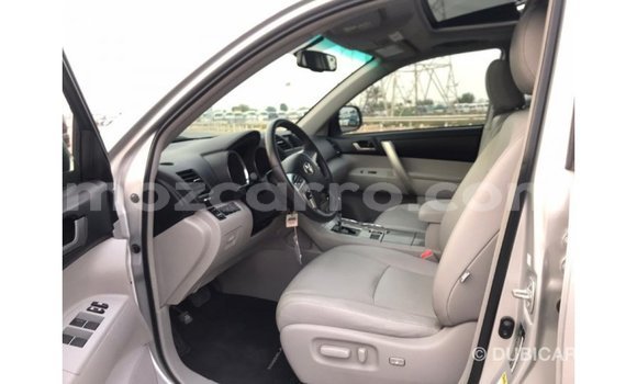 Comprar Importar Toyota Highlander De outros Carro em Import - Dubai em Cabo Delgado Comprar Importar Toyota Highlander De outros Carro em Import - Dubai em Cabo Delgado