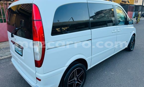 Nunua Ilio tumika Mercedes‒Benz C-Class Nyeupe Gari ndani ya Maputo nchini Maputo Nunua Ilio tumika Mercedes‒Benz C-Class Nyeupe Gari ndani ya Maputo nchini Maputo
