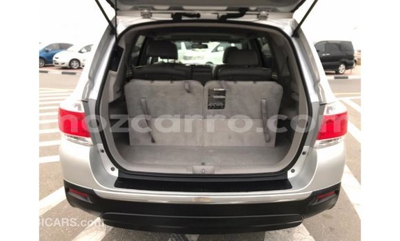 Comprar Importar Toyota Highlander De outros Carro em Import - Dubai em Cabo Delgado Comprar Importar Toyota Highlander De outros Carro em Import - Dubai em Cabo Delgado