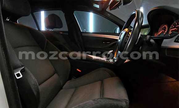 Nunua Ilio tumika BMW 5-Series Nyeupe Gari ndani ya Maputo nchini Maputo Nunua Ilio tumika BMW 5-Series Nyeupe Gari ndani ya Maputo nchini Maputo