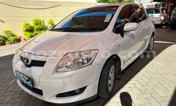 Tenga Tsaru Toyota Auris Chena Mota in Maputo in Maputo Tenga Tsaru Toyota Auris Chena Mota in Maputo in Maputo