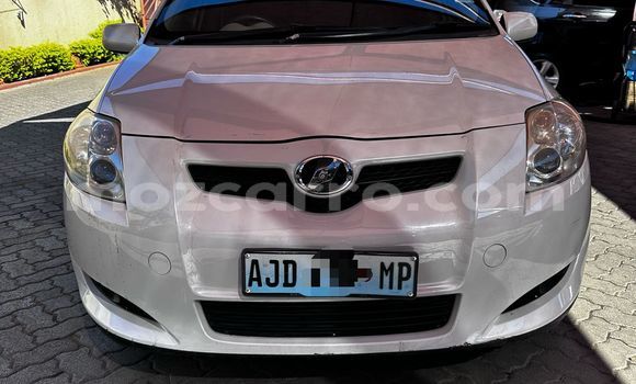 Tenga Tsaru Toyota Auris Chena Mota in Maputo in Maputo Tenga Tsaru Toyota Auris Chena Mota in Maputo in Maputo