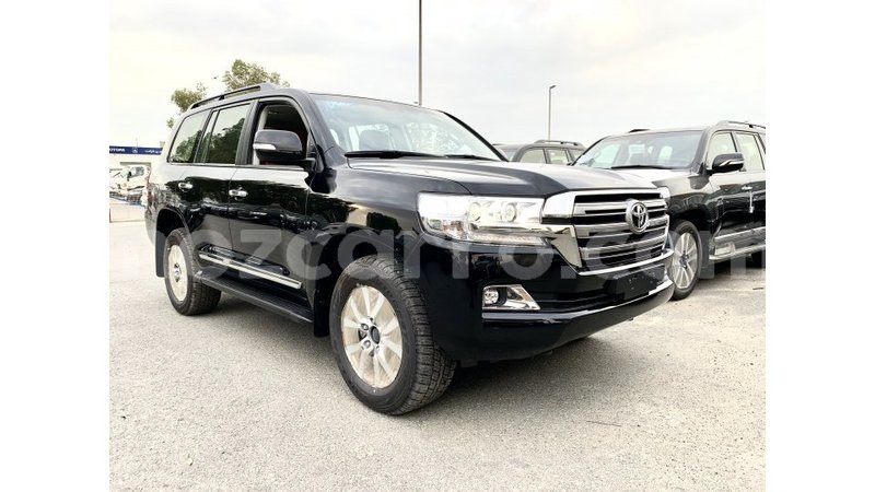 Big with watermark toyota land cruiser cabo delgado import dubai 6030