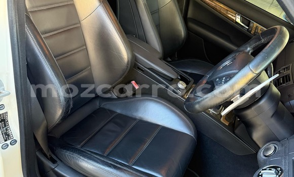 Comprar Usado Mercedes-Benz C-Classe Branco Carro em Maputo em Maputo Comprar Usado Mercedes-Benz C-Classe Branco Carro em Maputo em Maputo