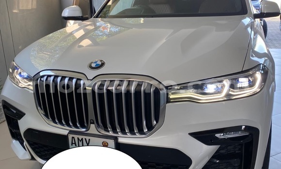 Comprar Importar BMW X7 Branco Carro em Moçambique em Nampula