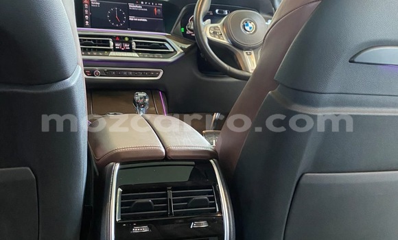 Comprar Importar BMW X7 Branco Carro em Moçambique em Nampula Comprar Importar BMW X7 Branco Carro em Moçambique em Nampula