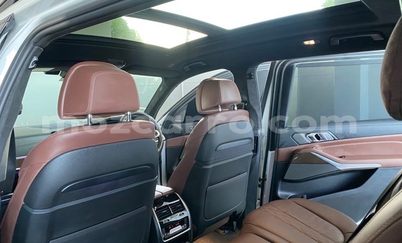 Comprar Importar BMW X7 Branco Carro em Moçambique em Nampula Comprar Importar BMW X7 Branco Carro em Moçambique em Nampula