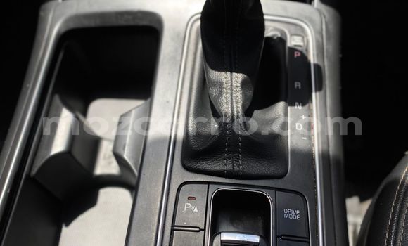 Nunua Ilio tumika Kia Sorento Nyeusi Gari ndani ya Maputo nchini Maputo Nunua Ilio tumika Kia Sorento Nyeusi Gari ndani ya Maputo nchini Maputo