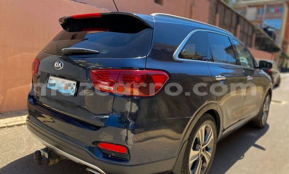 Nunua Ilio tumika Kia Sorento Nyeusi Gari ndani ya Maputo nchini Maputo Nunua Ilio tumika Kia Sorento Nyeusi Gari ndani ya Maputo nchini Maputo