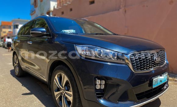 Nunua Ilio tumika Kia Sorento Nyeusi Gari ndani ya Maputo nchini Maputo Nunua Ilio tumika Kia Sorento Nyeusi Gari ndani ya Maputo nchini Maputo