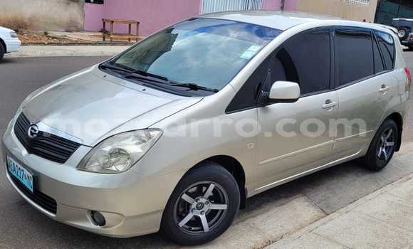 Nunua Ilio tumika Toyota Spacio Fedha Gari ndani ya Maputo nchini Maputo