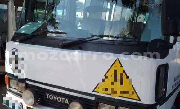 Comprar Usado Toyota Coaster Branco Carro em Maputo em Maputo Comprar Usado Toyota Coaster Branco Carro em Maputo em Maputo