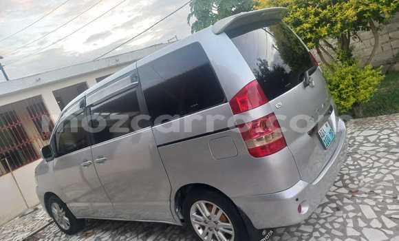 Comprar Usado Toyota Noah Bege Carro em Maputo em Maputo Comprar Usado Toyota Noah Bege Carro em Maputo em Maputo