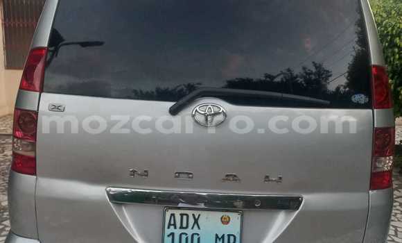 Comprar Usado Toyota Noah Bege Carro em Maputo em Maputo Comprar Usado Toyota Noah Bege Carro em Maputo em Maputo