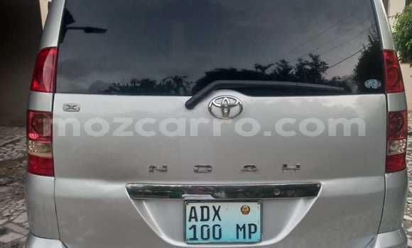 Comprar Usado Toyota Noah Bege Carro em Maputo em Maputo Comprar Usado Toyota Noah Bege Carro em Maputo em Maputo