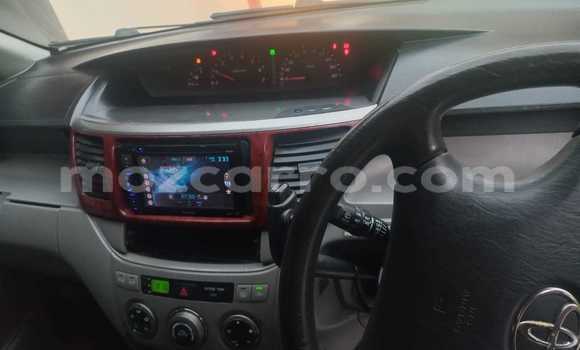 Comprar Usado Toyota Noah Bege Carro em Maputo em Maputo Comprar Usado Toyota Noah Bege Carro em Maputo em Maputo
