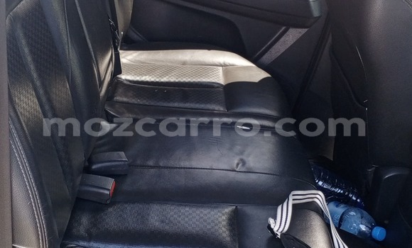 Comprar Usado Isuzu D-MAX Prata Carro em Maputo em Maputo Comprar Usado Isuzu D-MAX Prata Carro em Maputo em Maputo