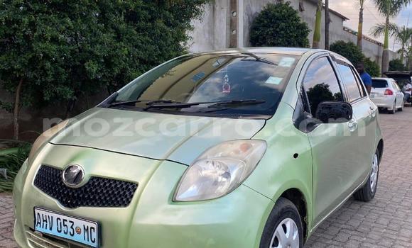 Comprar Usado Toyota Vitz Verde Carro em Maputo em Maputo