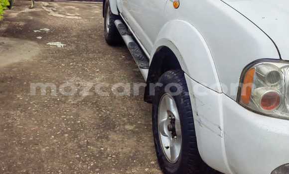 Nunua Ilio tumika Nissan Hardbody Nyeupe Gari ndani ya Maputo nchini Maputo Nunua Ilio tumika Nissan Hardbody Nyeupe Gari ndani ya Maputo nchini Maputo