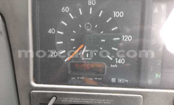 Comprar Usado Mercedes‒Benz Arocs Branco Caminhão em Maputo em Maputo Comprar Usado Mercedes‒Benz Arocs Branco Caminhão em Maputo em Maputo