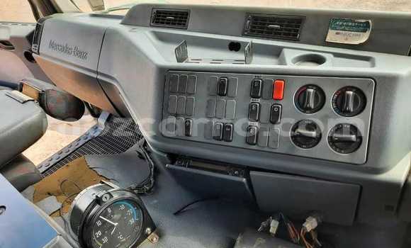 Comprar Usado Mercedes‒Benz Arocs Branco Caminhão em Maputo em Maputo Comprar Usado Mercedes‒Benz Arocs Branco Caminhão em Maputo em Maputo