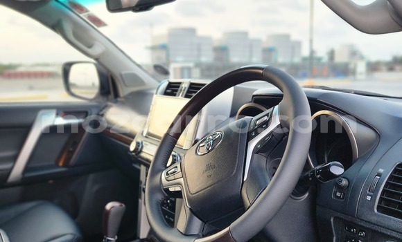 Buy Used Toyota Land Cruiser Prado White Car in Maputo in Maputo Buy Used Toyota Land Cruiser Prado White Car in Maputo in Maputo