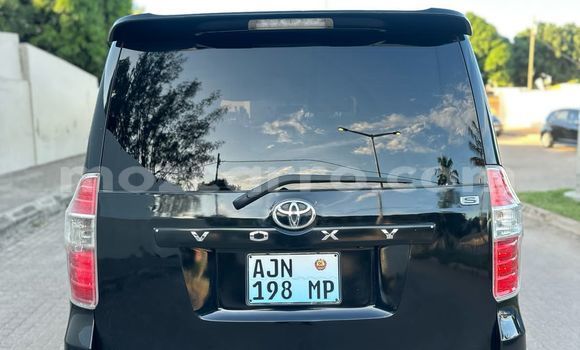 Comprar Novo Toyota Voxy Preto Carro em Maputo em Maputo Comprar Novo Toyota Voxy Preto Carro em Maputo em Maputo