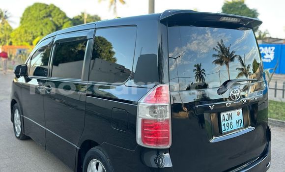 Comprar Novo Toyota Voxy Preto Carro em Maputo em Maputo Comprar Novo Toyota Voxy Preto Carro em Maputo em Maputo