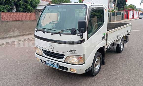 Comprar Usado Toyota Dyna Branco Caminhão em Maputo em Maputo Comprar Usado Toyota Dyna Branco Caminhão em Maputo em Maputo