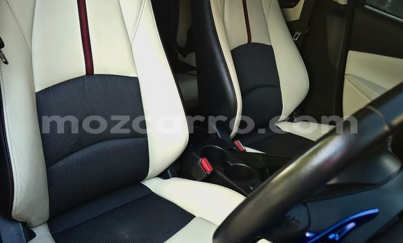 Comprar Usado Mazda Demio Preto Carro em Maputo em Maputo Comprar Usado Mazda Demio Preto Carro em Maputo em Maputo