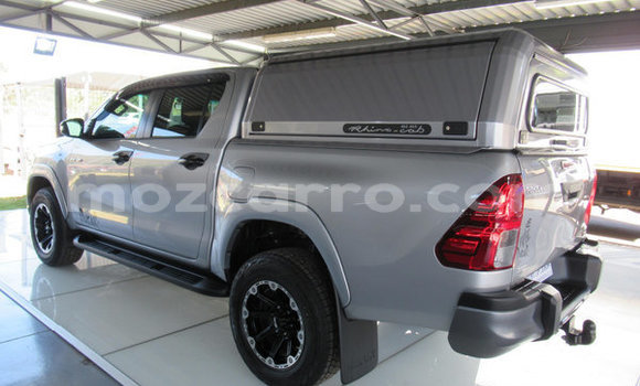 Comprar Usado Toyota Hilux Prata Carro em Maputo em Maputo Comprar Usado Toyota Hilux Prata Carro em Maputo em Maputo