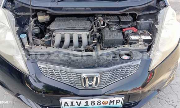 Nunua Ilio tumika Honda Fit Nyeusi Gari ndani ya Maputo nchini Maputo Nunua Ilio tumika Honda Fit Nyeusi Gari ndani ya Maputo nchini Maputo