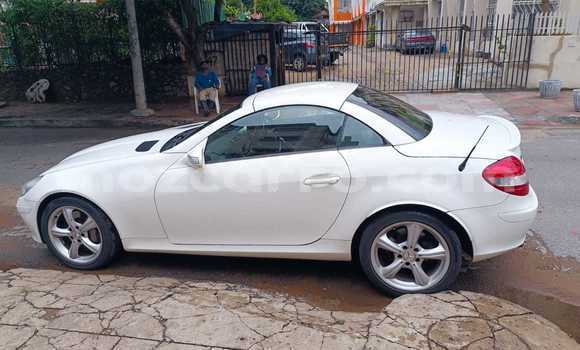 Tenga Tsaru MercedesâBenz SLK-Class Chena Mota in Maputo in Maputo Tenga Tsaru MercedesâBenz SLK-Class Chena Mota in Maputo in Maputo