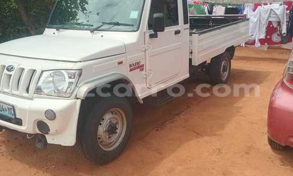 Comprar Usado Mahindra Bolero Branco Carro em Maputo em Maputo