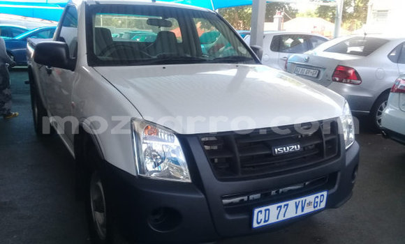 Buy Used Isuzu KB White Car in Maputo in Maputo Buy Used Isuzu KB White Car in Maputo in Maputo