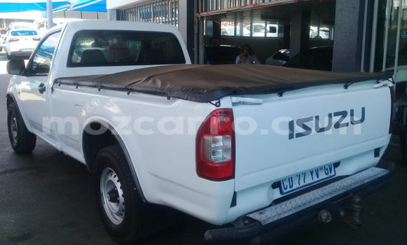 Buy Used Isuzu KB White Car in Maputo in Maputo Buy Used Isuzu KB White Car in Maputo in Maputo