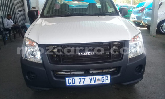 Buy Used Isuzu KB White Car in Maputo in Maputo Buy Used Isuzu KB White Car in Maputo in Maputo