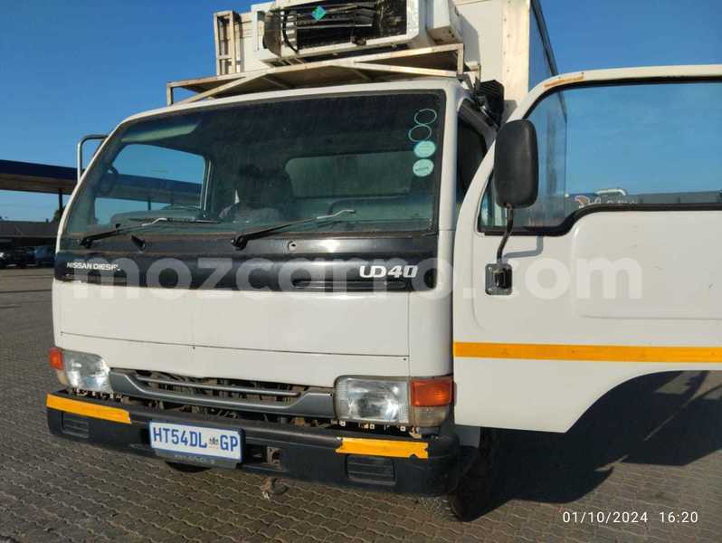 Big with watermark nissan ud maputo maputo 37833