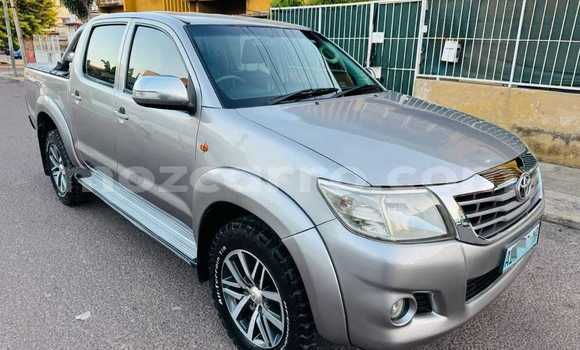Nunua Ilio tumika Toyota Hilux Nyingine Gari ndani ya Maputo nchini Maputo Nunua Ilio tumika Toyota Hilux Nyingine Gari ndani ya Maputo nchini Maputo