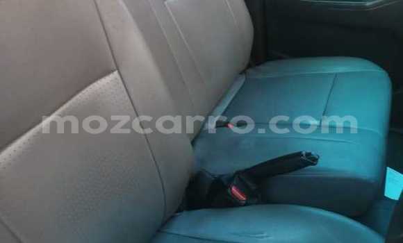 Nunua Ilio tumika Isuzu KB Nyeupe Gari ndani ya Maputo nchini Maputo Nunua Ilio tumika Isuzu KB Nyeupe Gari ndani ya Maputo nchini Maputo