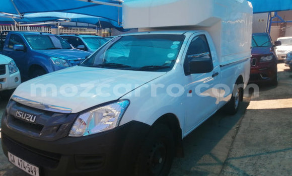Nunua Ilio tumika Isuzu KB Nyeupe Gari ndani ya Maputo nchini Maputo Nunua Ilio tumika Isuzu KB Nyeupe Gari ndani ya Maputo nchini Maputo