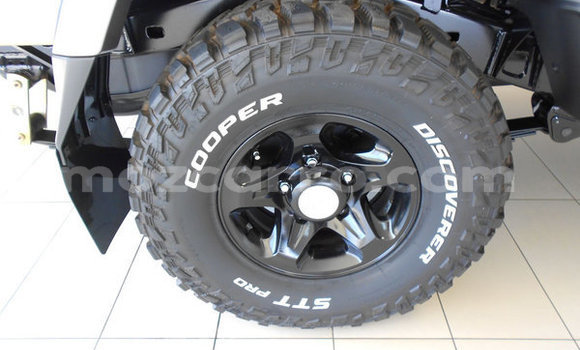 Comprar Usado Toyota Land Cruiser Bege Carro em Maputo em Maputo Comprar Usado Toyota Land Cruiser Bege Carro em Maputo em Maputo