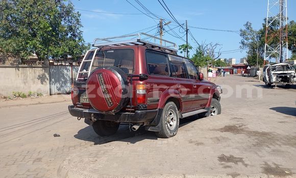 Tenga Tsaru Toyota Land Cruiser Tsvuku Mota in Maputo in Maputo Tenga Tsaru Toyota Land Cruiser Tsvuku Mota in Maputo in Maputo