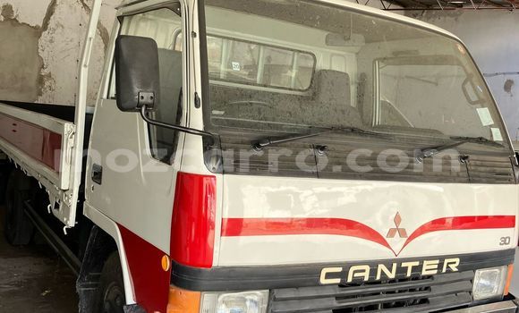 Nunua Ilio tumika Mitsubishi Canter Nyeupe Lori ndani ya Maputo nchini Maputo Nunua Ilio tumika Mitsubishi Canter Nyeupe Lori ndani ya Maputo nchini Maputo