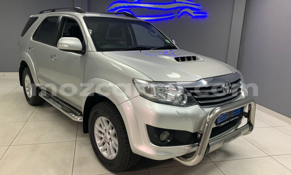 Comprar Usado Toyota Fortuner Prata Carro em Maputo em Maputo Comprar Usado Toyota Fortuner Prata Carro em Maputo em Maputo