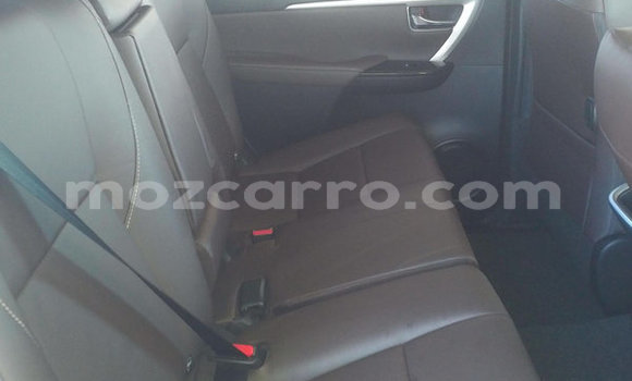 Nunua Ilio tumika Toyota Fortuner Nyeupe Gari ndani ya Maputo nchini Maputo Nunua Ilio tumika Toyota Fortuner Nyeupe Gari ndani ya Maputo nchini Maputo