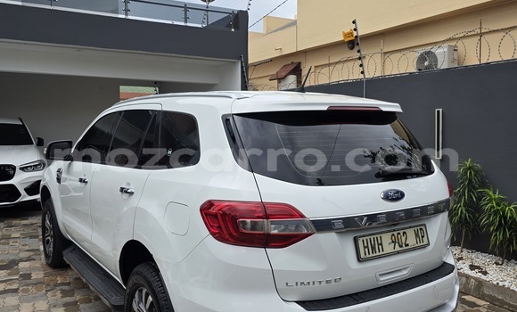 Nunua Ilio tumika Ford Everest Nyeupe Gari ndani ya Maputo nchini Maputo Nunua Ilio tumika Ford Everest Nyeupe Gari ndani ya Maputo nchini Maputo