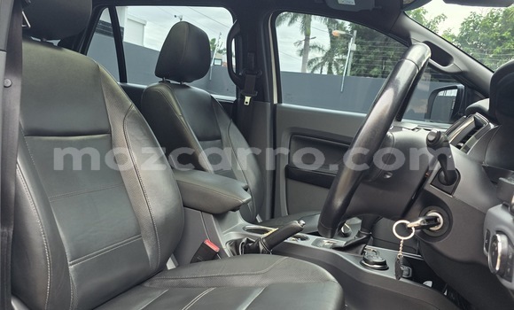 Nunua Ilio tumika Ford Everest Nyeupe Gari ndani ya Maputo nchini Maputo Nunua Ilio tumika Ford Everest Nyeupe Gari ndani ya Maputo nchini Maputo